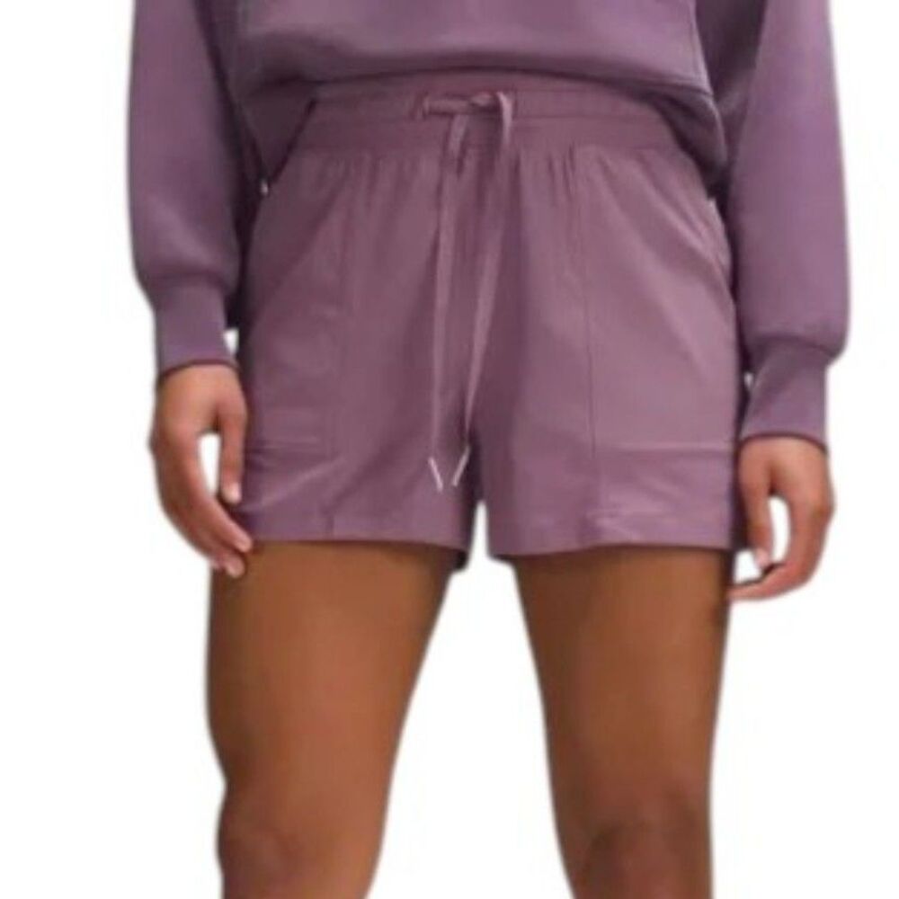 Lululemon Dance Studio High-Rise Short 3.5" Cyber Violet